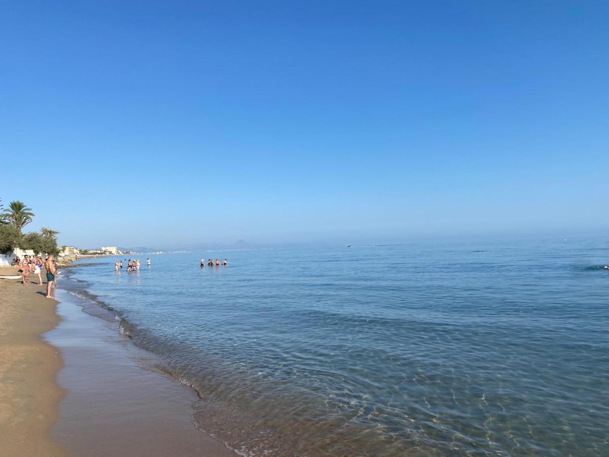 Primera Linea De Playa Julio Y Agosto Min 7 Dias De Lunes A Lunes Denia Exterior photo